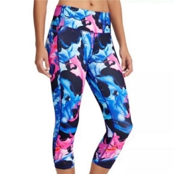 ATHLETA Tall Superimpose Chaturanga Capri Leggings - Picture 2 of 6